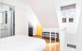 Lisbon Hill House - No. 589C
